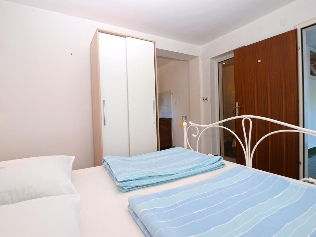 Apartments Zorka 1421 Pjescana Uvala Exteriör bild